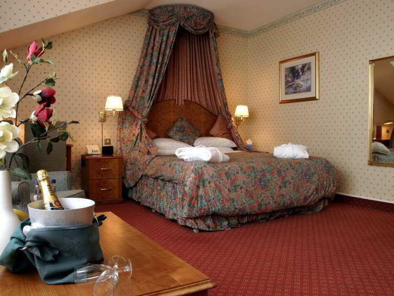 Moorside Grange Hotel & Spa ストックポート エクステリア 写真
